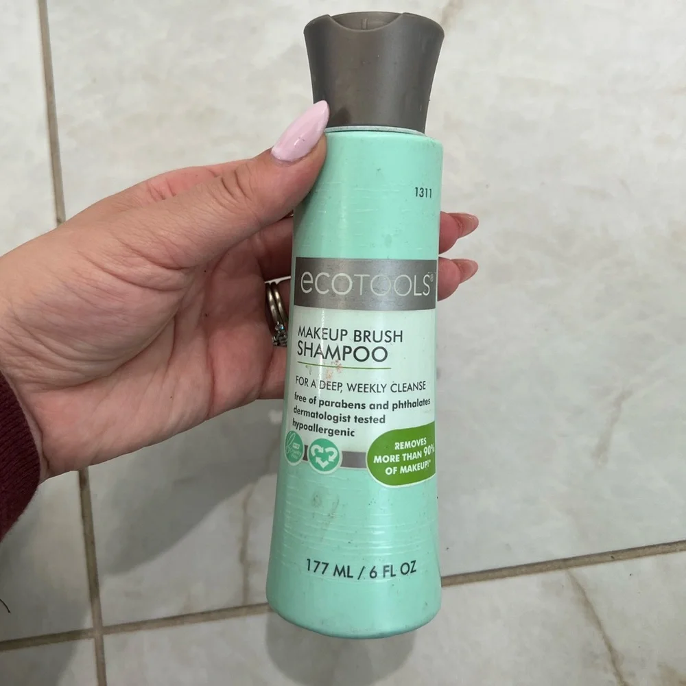 Ecotools Makeup Brush Shampoo